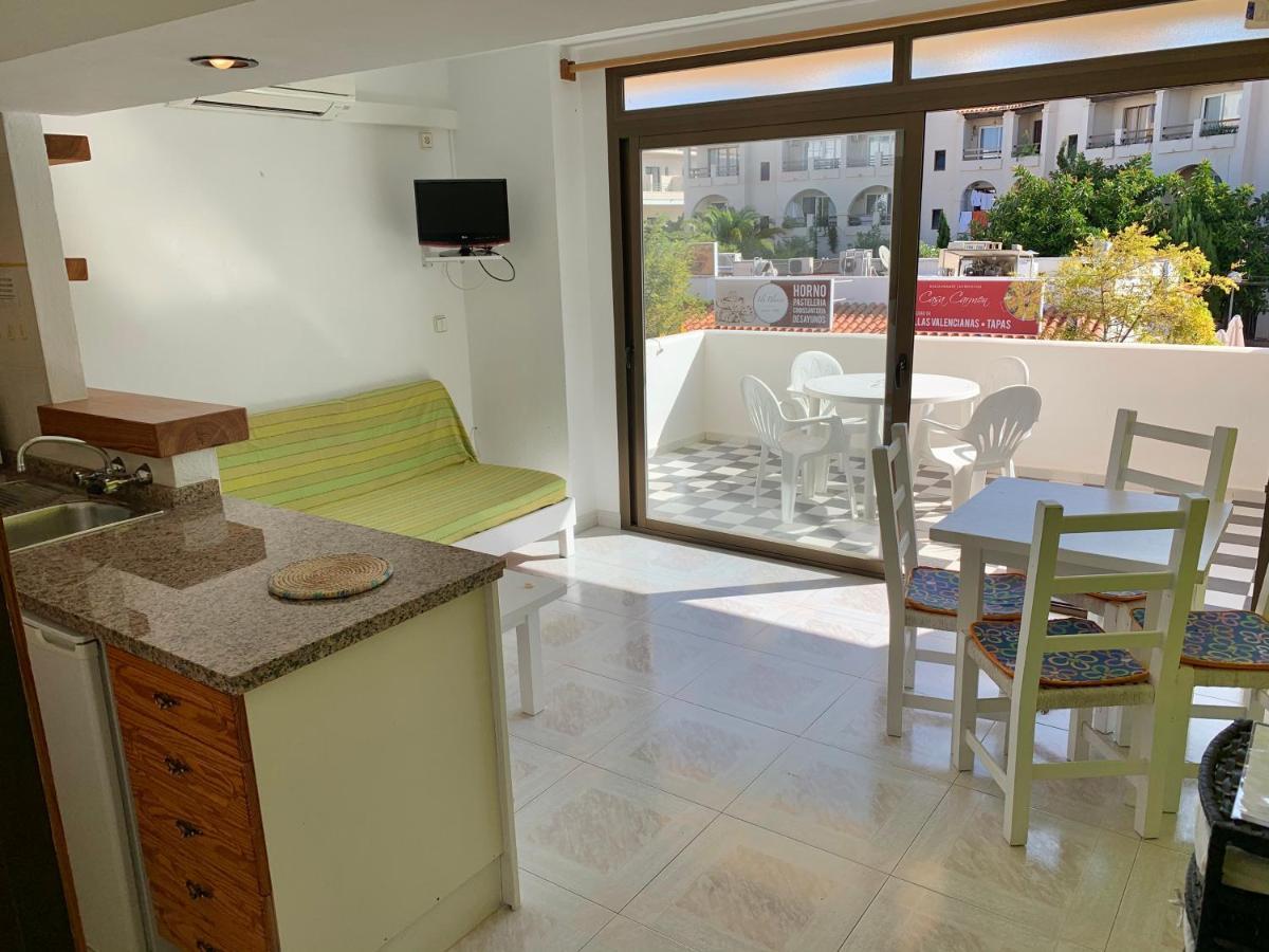 Apartamentos Miranda Es Pujols Esterno foto