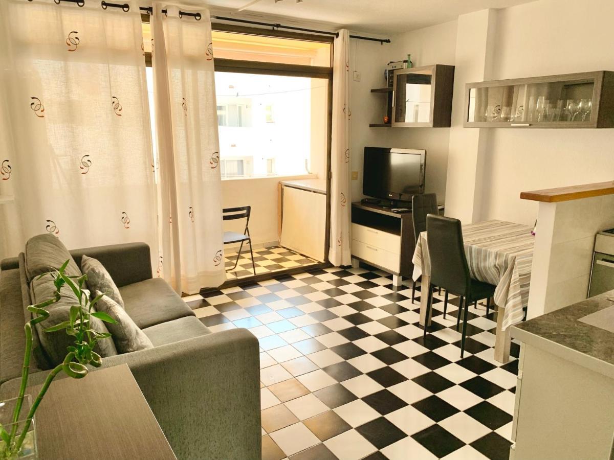 Apartamentos Miranda Es Pujols Esterno foto